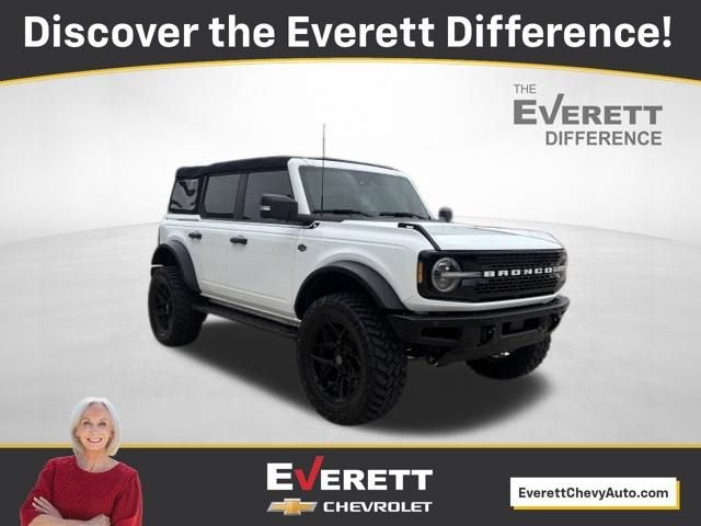 2024 Ford Bronco Wildtrak in White — front three-quarter view
