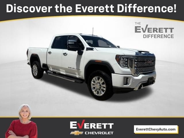 2022 GMC Sierra 2500 HD Denali in Summit White — front three-quarter view