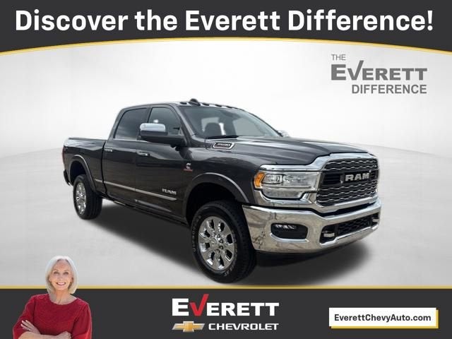 2022 RAM 3500 Limited Crew Cab 4x4 6'4" Box in Gray — front three-quarter view