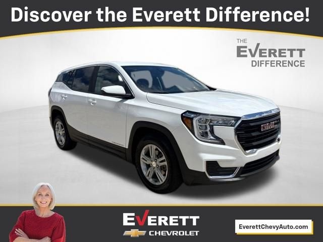 2024 GMC Terrain SLE in Summit White — front three-quarter view